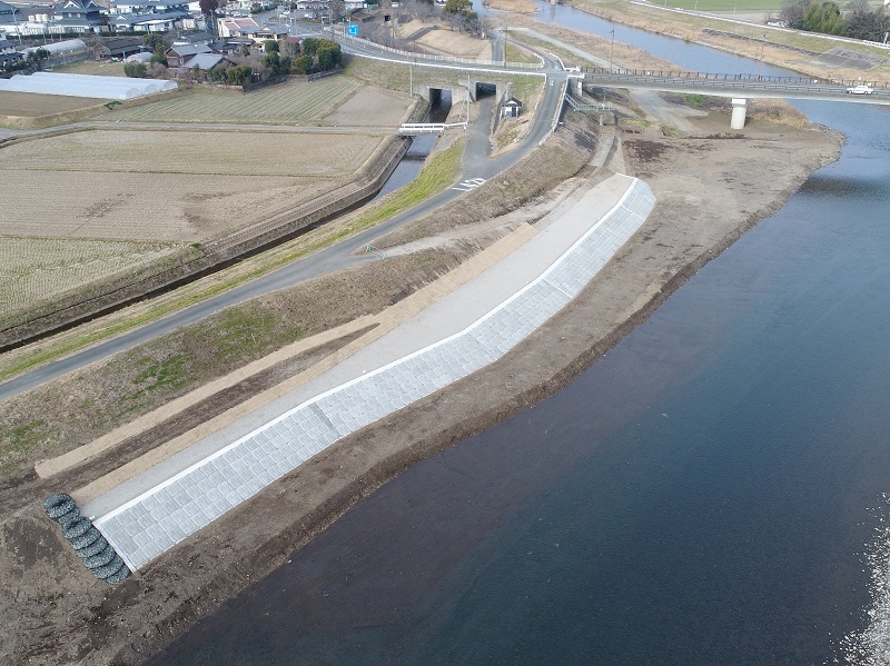 亀尾地区築堤工事